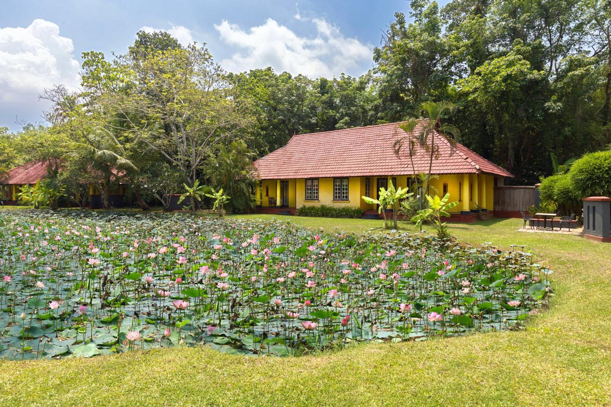 Taj Kumarakom Resort And Spa Kerala Ngoại thất bức ảnh